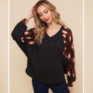 Printed sleeve Patterned Shirt